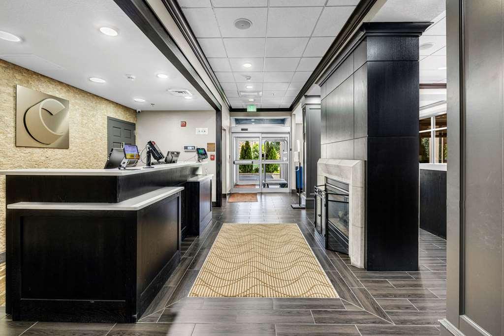 Comfort Inn & Suites Logan Near University Interieur foto
